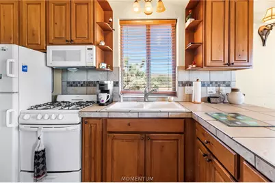 7241 E Shadow Ridge Drive, Yucca, AZ 86438 - Photo 9