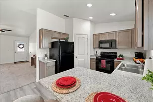 10286 N Wood Camp Ct, Kingman, AZ 86401 - Photo 11