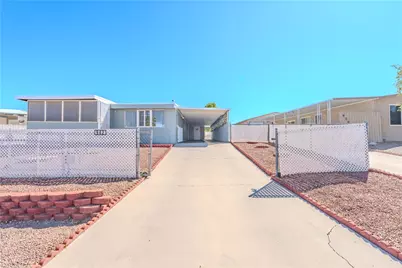 942 Glen Drive, Bullhead City, AZ 86442 - Photo 1