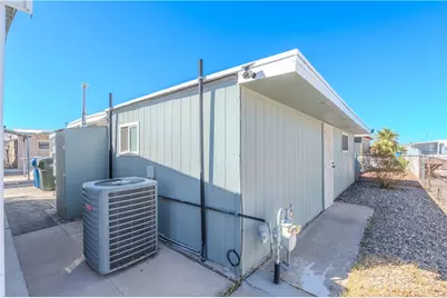 942 Glen Drive, Bullhead City, AZ 86442 - Photo 33