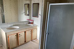 678 S Bowie Rd, Golden Valley, AZ 86413 - Photo 27
