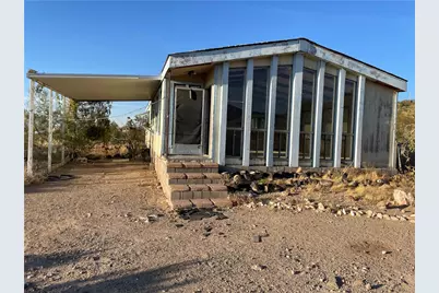 678 S Bowie Road, Golden Valley, AZ 86413 - Photo 1