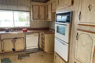 678 S Bowie Rd, Golden Valley, AZ 86413 - Photo 19