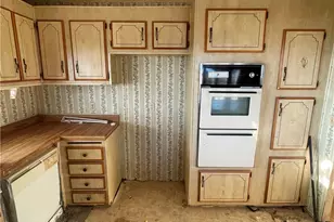 678 S Bowie Rd, Golden Valley, AZ 86413 - Photo 21
