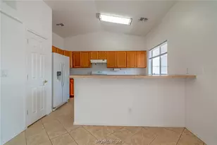7558 E Chaparral Dr, Kingman, AZ 86401 - Photo 11