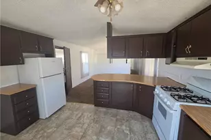 779 Terrace Dr, Bullhead City, AZ 86442 - Photo 7
