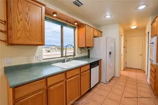 7706 E Silver Concho Ct, Kingman, AZ 86401 - Photo 17