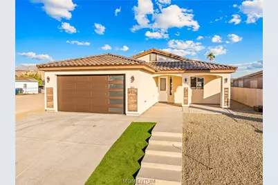 811 Palo Verde Drive, Bullhead City, AZ 86442 - Photo 1