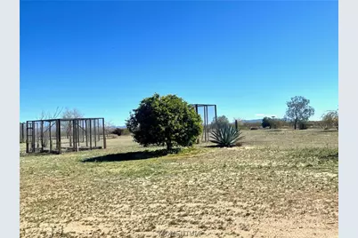 21477 S Sundance Kid Road, Yucca, AZ 86438 - Photo 57