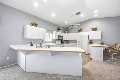 2434 Lake Ridge Avenue, Bullhead City, AZ 86429 - Photo 13
