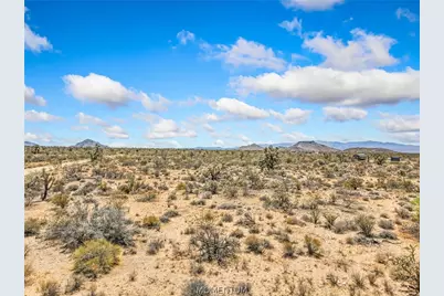 244-09-027 E Knox Drive, Yucca, AZ 86438 - Photo 5