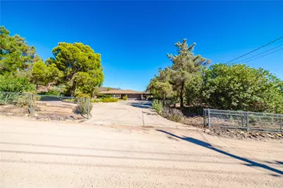 385 Astor Avenue, Kingman, AZ 86409 - Photo 3