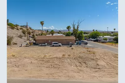 901 Swan Drive, Bullhead City, AZ 86442 - Photo 17