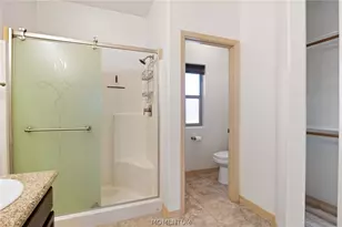 7880 W Shipp Dr, Golden Valley, AZ 86413 - Photo 43