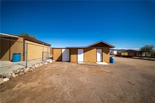 192 S Hope Rd, Golden Valley, AZ 86413 - Photo 19