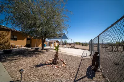 192 S Hope Road, Golden Valley, AZ 86413 - Photo 3