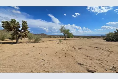 11844 S Nolan Road, Yucca, AZ 86438 - Photo 11
