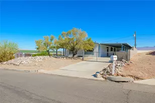 1452 Colina Dr, Bullhead City, AZ 86442 - Photo 1