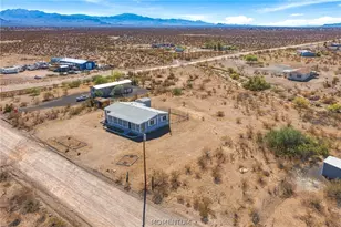 7520 W Shipp Dr, Golden Valley, AZ 86413 - Photo 5