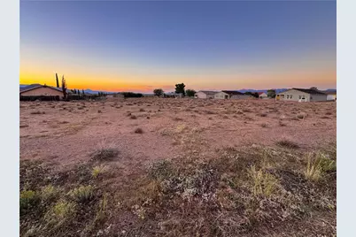 9839 N Medicine Point Drive, Kingman, AZ 86401 - Photo 5
