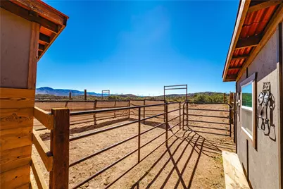 7649 N Frerichs Ranch Road, Hackberry, AZ 86411 - Photo 37