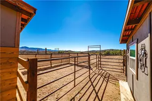 7649 N Frerichs Ranch Rd, Hackberry, AZ 86411 - Photo 33