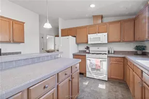 572 S Santa Maria Rd, Golden Valley, AZ 86413 - Photo 19