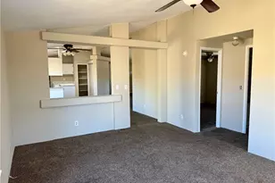 2389 Castle Rock Cir, Bullhead City, AZ 86442 - Photo 7