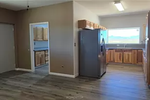 4302 W Speedway Rd, Yucca, AZ 86438 - Photo 11