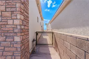 2925 Camino Del Rio, Bullhead City, AZ 86442 - Photo 5