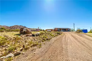 3350 W Gordon Ln, Golden Valley, AZ 86413 - Photo 45