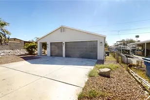 1048 Ramar Rd, Bullhead City, AZ 86442 - Photo 5