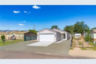 2391 E Thompson Avenue, Kingman, AZ 86409 - Photo 5