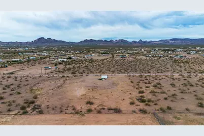 852 S Emery Park Road, Golden Valley, AZ 86413 - Photo 21