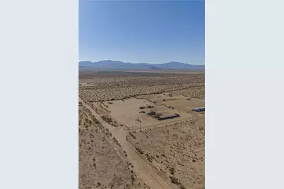 5610 W Unkar Drive, Golden Valley, AZ 86413 - Photo 31