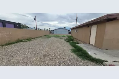 896 Marina Boulevard, Bullhead City, AZ 86442 - Photo 11