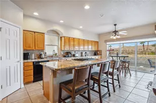 1825 E Shore Villas Dr, Bullhead City, AZ 86442 - Photo 9