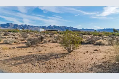 306-04-042A N Santa Cruz, Golden Valley, AZ 86413 - Photo 15