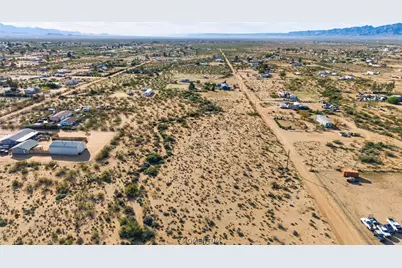 306-04-042A N Santa Cruz, Golden Valley, AZ 86413 - Photo 7
