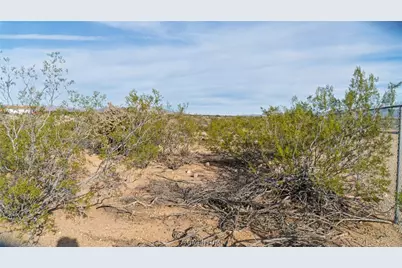 306-04-042A N Santa Cruz, Golden Valley, AZ 86413 - Photo 35