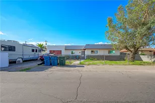 882 La Jolla Dr, Bullhead City, AZ 86442 - Photo 3