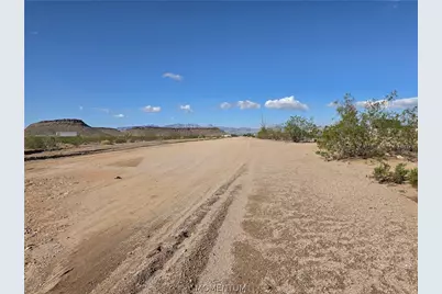 3045 W Rancho Road, Golden Valley, AZ 86413 - Photo 5