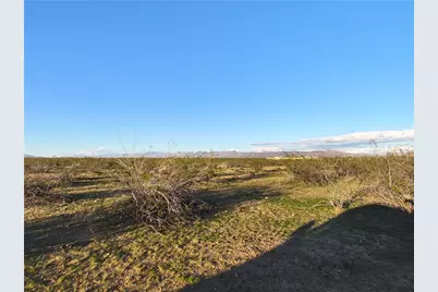 5883 Macayo Drive, Golden Valley, AZ 86413 - Photo 5