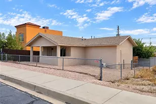 512 E Oak St, Kingman, AZ 86401 - Photo 1