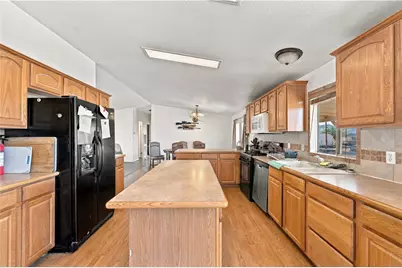 3446 W Malibu Road, Golden Valley, AZ 86413 - Photo 13