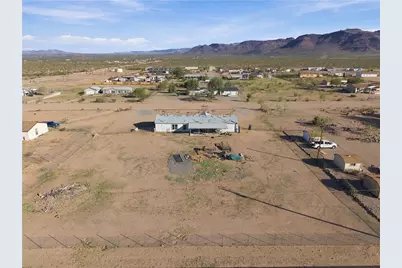 3446 W Malibu Road, Golden Valley, AZ 86413 - Photo 41