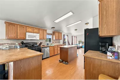 3446 W Malibu Road, Golden Valley, AZ 86413 - Photo 27