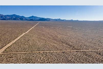 2775 Brittlebush Drive, Yucca, AZ 86438 - Photo 3