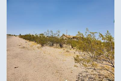 365 E Haystack Drive, Meadview, AZ 86444 - Photo 1