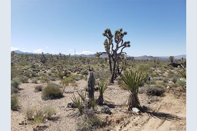 8442 W El Segundo Drive, White Hills, AZ 86445 - Photo 1